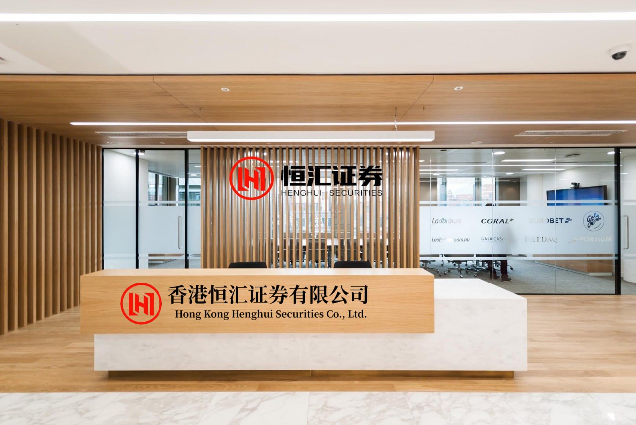 聚富配资APP下载 熬股：长期投资就看长期周期，周期越大，确定性越高，周期越小，确定性越差。月线和季线级别的机会往往是多年一遇的大机会，投资的前提条件首先得是月线macd金叉，金叉后不一定上涨，但不金叉是一定不会上...